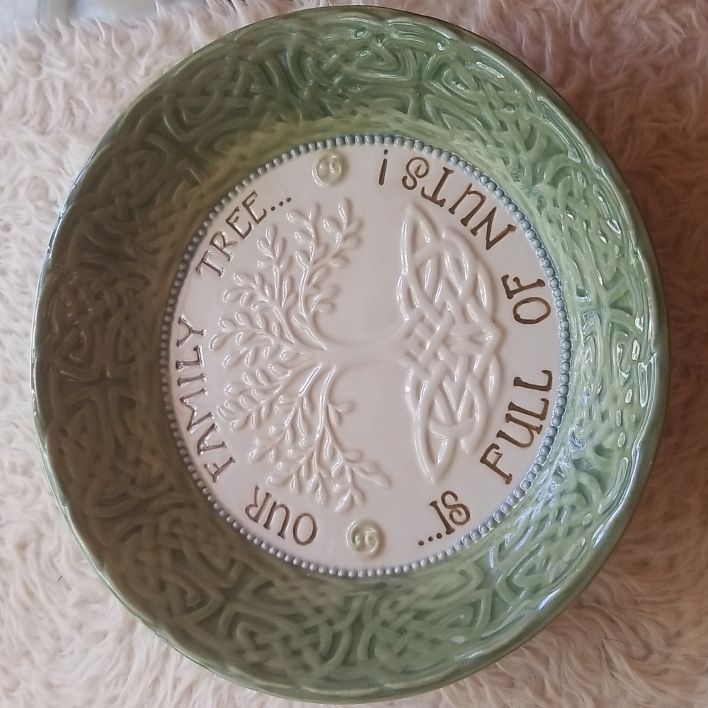 Nut Bowl and Cracker Set